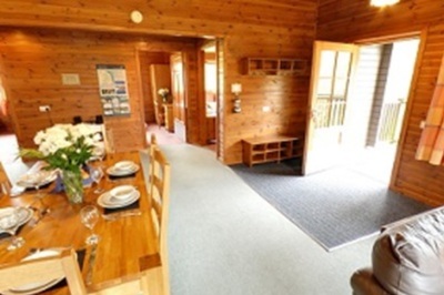 Accessible Northumberland lodge in Kielder Forest with ceiling track hoist