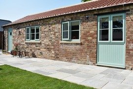 Chalet Farm Holidays - The Stables in Driffield