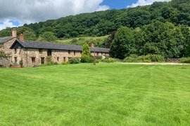 Duvale Cottages - Orchard Barn in Tiverton