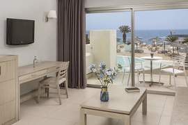HD beach resort and spa in Costa Teguise