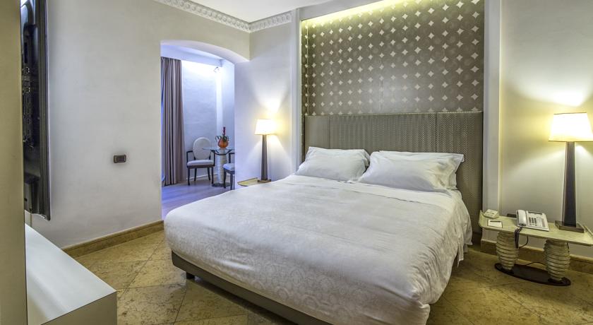 Wheelchair-accessible hotel bedroom in Sicily