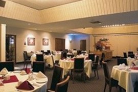 Rodd Royalty Inn & Suites in Canada