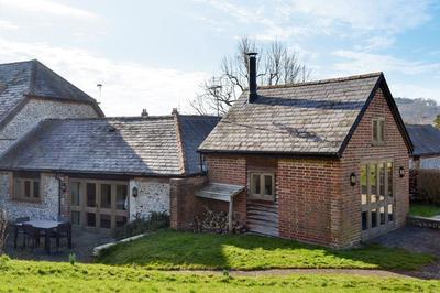 Disabled accommodation with farm in Sussex