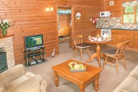 Ford Farm Lodges - Kilcot Lodge in Newent