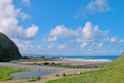 Isolated holiday cottage in Cornwall