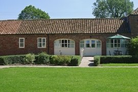 Bridge Farm Holiday Cottages - Meadow View in Driffield