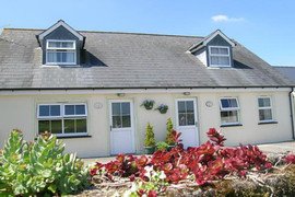 Gwyddfid (Honeysuckle) cottage in Pembrokeshire