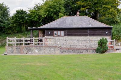 Remote holiday lodge in Dorset