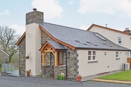 Penwern Fach Holiday Cottages - Hirwaun Cottage in Cardigan