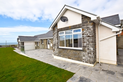 Accessible holiday cottage on working farm in West Wales