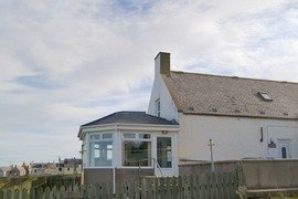 Scott Holiday Cottages - Seabreezes in Cullen