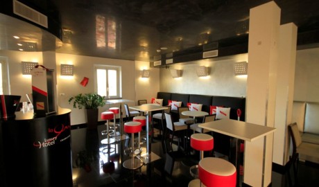 Accessible 5-Star Hotel image