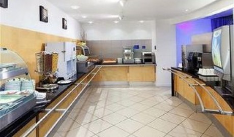 Accessible three star hotel image