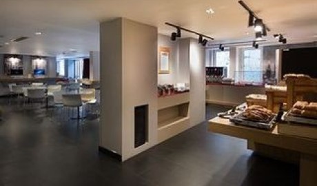 Accessible three star hotel image