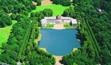 Luxury 5 star hotel image