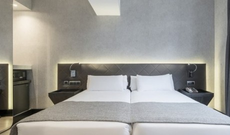 Barcelona city centre hotel image