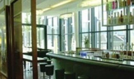 Accessible 4 star hotel image