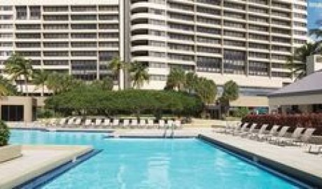 Accessible airport hotel image