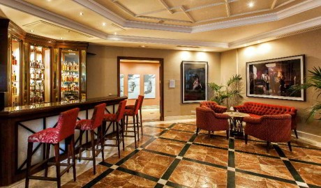 Luxury accessible hotel image