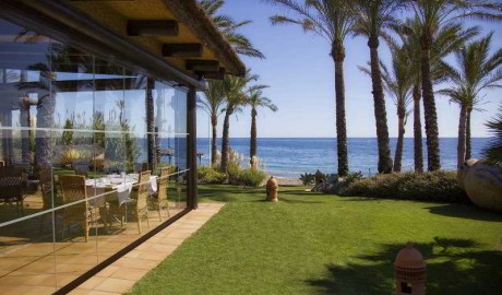 Luxury accessible hotel image