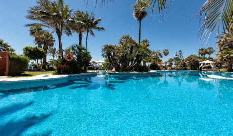 Luxury accessible hotel image