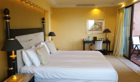 Luxury accessible hotel image