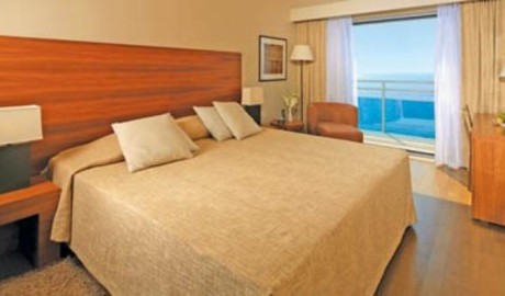 Wheelchair friendly beach hotel image