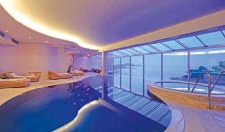 Wheelchair friendly beach hotel image