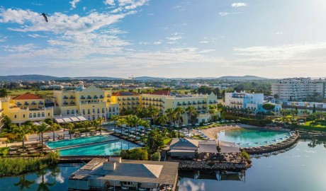 Wheelchair friendly beach hotel image