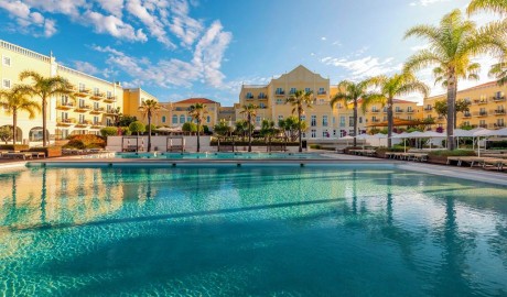 Wheelchair friendly beach hotel image