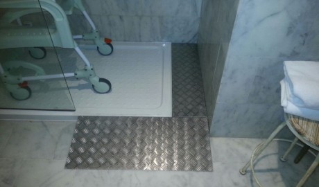 Wheelchair friendly beach hotel image