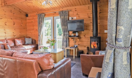 Countryside Log Cabin image