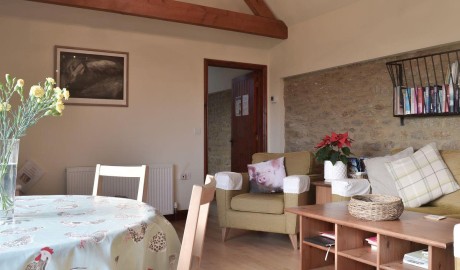 Countryside Cottage  (pet friendly) image