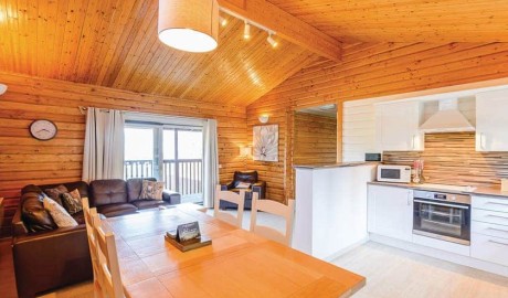 Countryside Log Cabin image