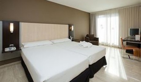 Accessible Beach and City Break Hotel image