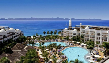 Wheelchair friendly beach hotel image