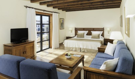 Wheelchair friendly beach hotel image