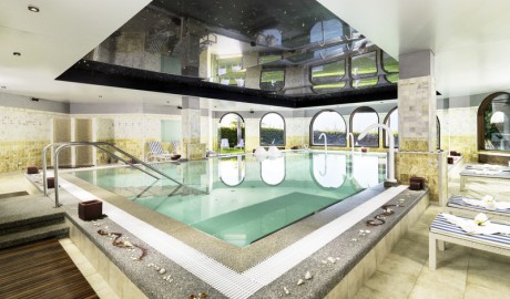 Wheelchair friendly beach hotel image