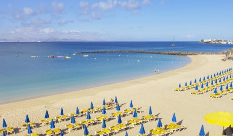Wheelchair friendly beach hotel image
