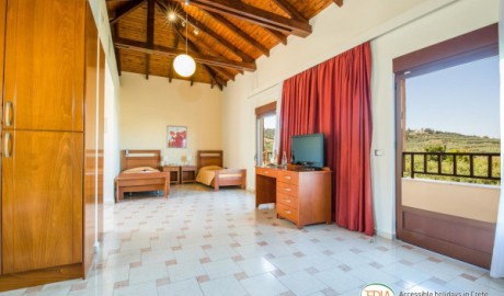 Wheelchair friendly beach hotel image