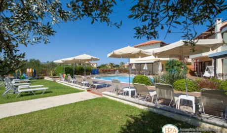 Wheelchair friendly beach hotel image