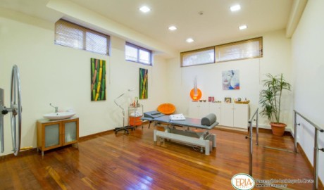 Wheelchair friendly beach hotel image