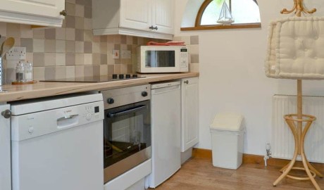 Countryside Cottage, in Lower Gresham image