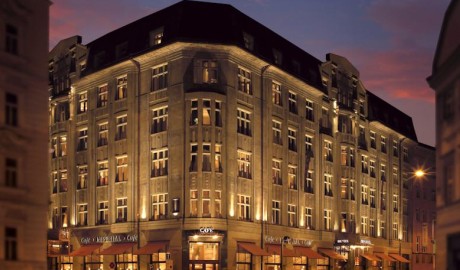 Accessible Luxury Hotel image