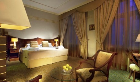 Accessible Luxury Hotel image
