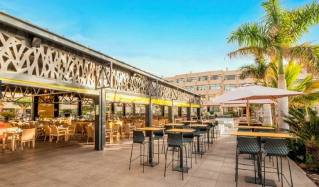 Sandy Beach Hotel image