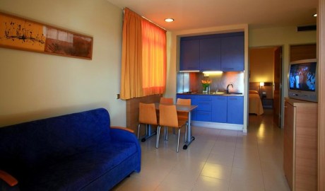 Wheelchair friendly beach hotel image