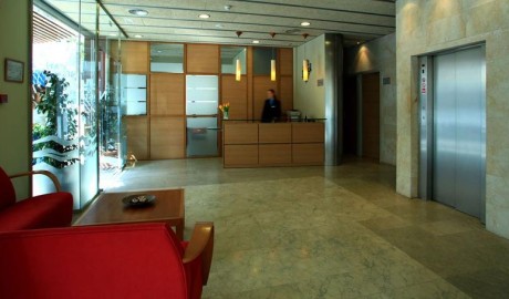 Wheelchair friendly beach hotel image