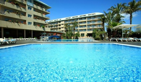 Wheelchair-Friendly Beach Hotel image