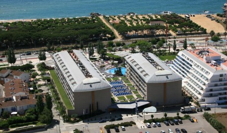 Wheelchair-Friendly Beach Hotel image